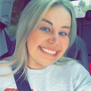 Meet your Posher, Lyndsey